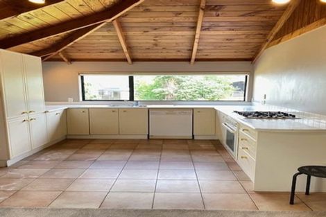 Photo of property in 2/6 Napoleon Avenue, Milford, Auckland, 0620