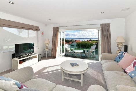 Photo of property in 109 Alec Craig Way, Gulf Harbour, Whangaparaoa, 0930