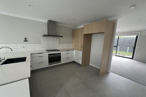 Photo of property in 21 Koura Drive, Red Beach, 0932