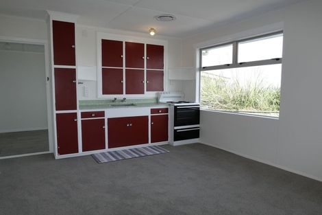 Photo of property in 7 Kent Avenue, Waitarere Beach, Levin, 5510