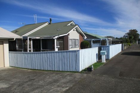 Photo of property in 7 Mccallum Street, Dannevirke, 4930