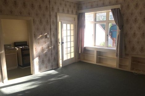 Photo of property in 1/134b Evans Bay Parade, Roseneath, Wellington, 6021