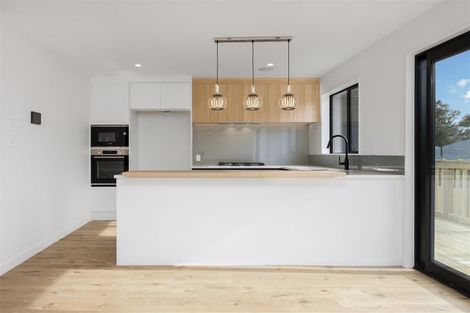 Photo of property in 30b Coronation Road, Hillcrest, Auckland, 0627