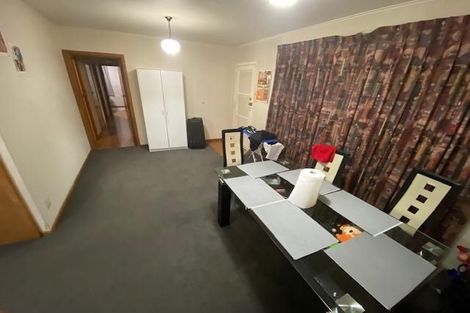 Photo of property in 13 Segedin Place, Glenfield, Auckland, 0629