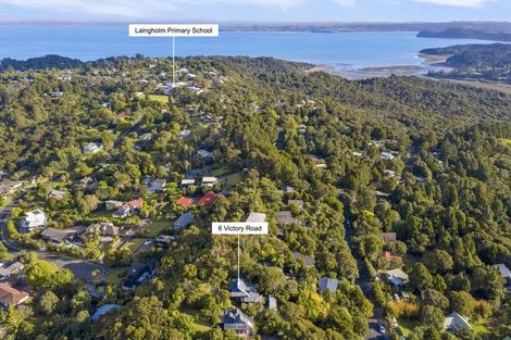 Photo of property in 6 Victory Road, Laingholm, Auckland, 0604