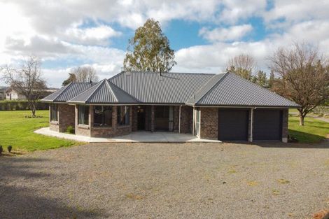 Photo of property in 12 Totaramahonga Road, Dannevirke, 4972