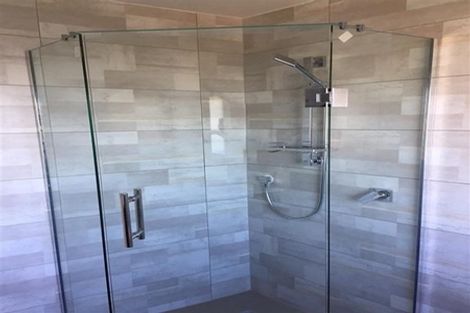 Photo of property in 11a Clayton Road, Manurewa, Auckland, 2102