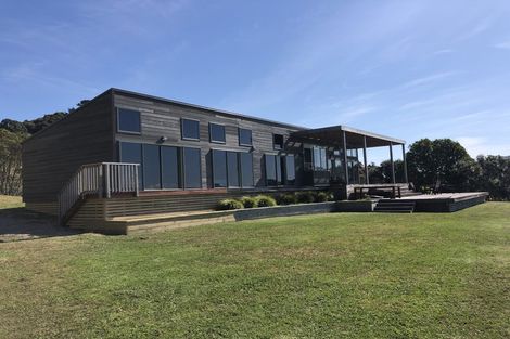 Photo of property in 116 Pa Road, Hahei, Whitianga, 3591