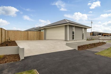 Photo of property in 28 Billington Drive, Halswell, Christchurch, 8025