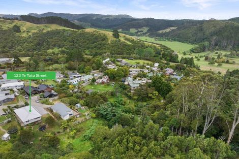 Photo of property in 123 Te Tutu Street, Whangamata, 3691