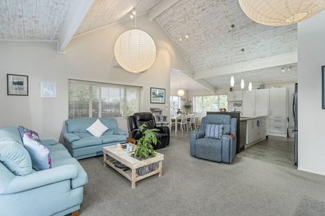 Photo of property in 19 Carina Way, Whitianga, 3510