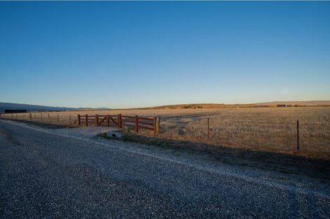 Photo of property in 20 Southern Tor Lane, Springvale, 9393