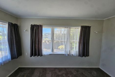 Photo of property in 42 Bartholomew Road, Levin, 5510