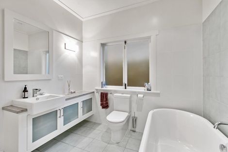 Photo of property in 3 Macky Avenue, Devonport, Auckland, 0624