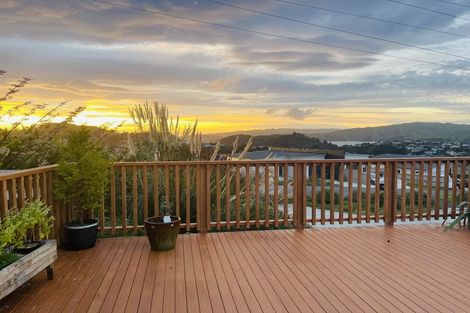 Photo of property in 11b Polestar Lane, Whitby, Porirua, 5024