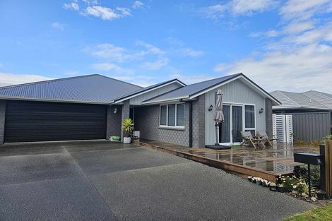 Photo of property in 84 Tabraham Crescent, Pyes Pa, Tauranga, 3112