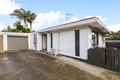 Photo of property in 2b Roys Road, Weymouth, Auckland, 2103