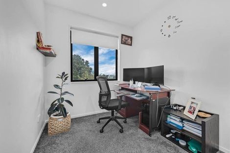 Photo of property in 2 Fields Road, Manurewa, Auckland, 2102