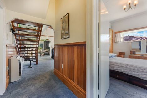 Photo of property in 83 Waikawa Road, Picton, 7220