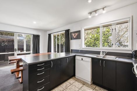 Photo of property in 2/74 Russley Road, Russley, Christchurch, 8042