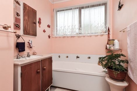 Photo of property in 23 Jasmine Avenue, Dinsdale, Hamilton, 3204