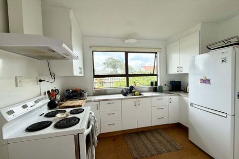 Photo of property in 3 Kaimata Street, Brooklands, New Plymouth, 4310