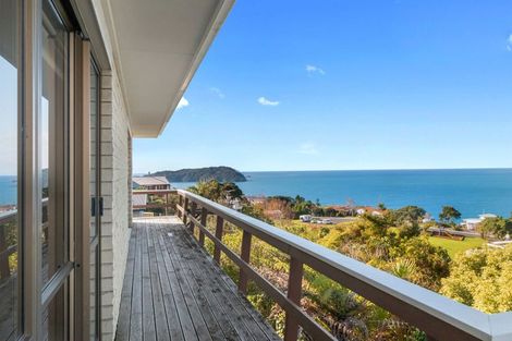 Photo of property in 252 Paku Drive, Tairua, 3508