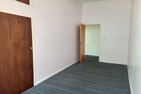 Photo of property in 5 Claremont Grove, Mount Victoria, Wellington, 6011