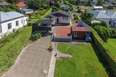 Photo of property in 9 Athol Place, Ravensbourne, Dunedin, 9022
