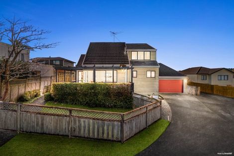 Photo of property in 16a Wilisa Rise, Goodwood Heights, Auckland, 2105