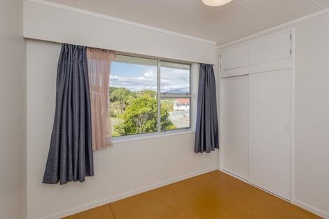 Photo of property in 56 Toi Street, Otaki Beach, Otaki, 5512
