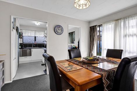 Photo of property in 4 Warkworth Grove, Bell Block, New Plymouth, 4312