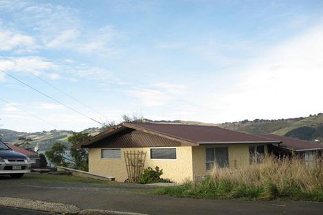Photo of property in 10 Adderley Terrace, Ravensbourne, Dunedin, 9022