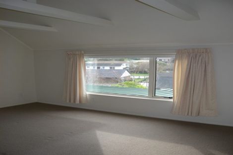 Photo of property in The Triangle, 4/33 Halswater Drive, Churton Park, Wellington, 6037