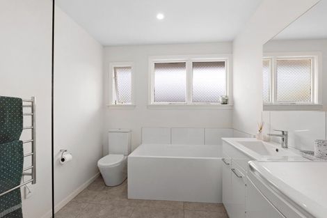 Photo of property in 1b Algidus Street, Sockburn, Christchurch, 8042