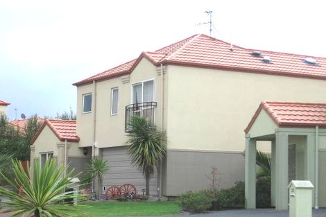 Photo of property in 10 Chettle Court, New Lynn, Auckland, 0600