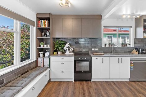 Photo of property in 25 Surrey Street, Solway, Masterton, 5810