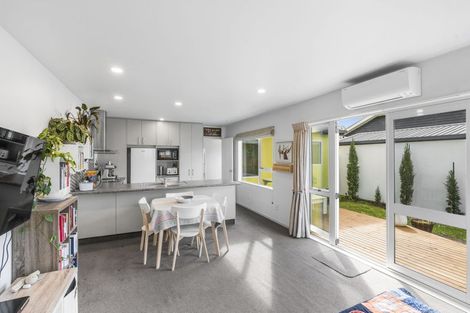 Photo of property in 1/142 Petrie Street, Richmond, Christchurch, 8013