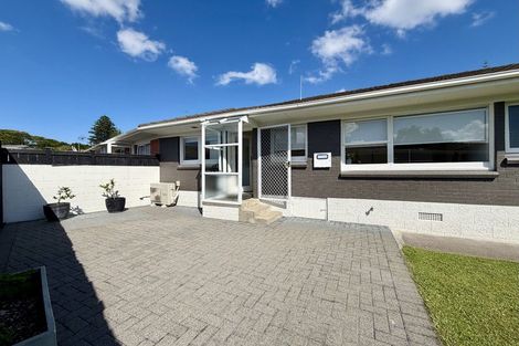 Photo of property in 2/22 Ramsey Street, Papatoetoe, Auckland, 2025