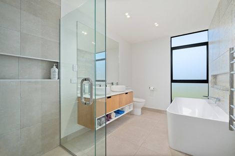 Photo of property in 16 Larch Crescent, Alexandra, 9320