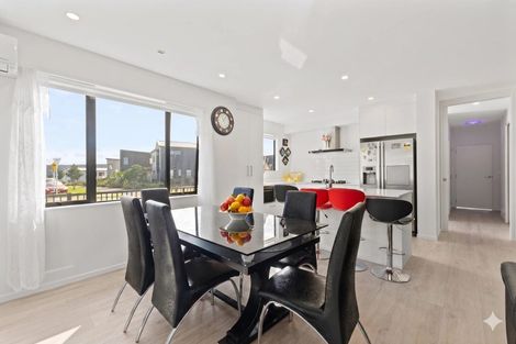 Photo of property in 1 Tupara Street, Manurewa, Auckland, 2102