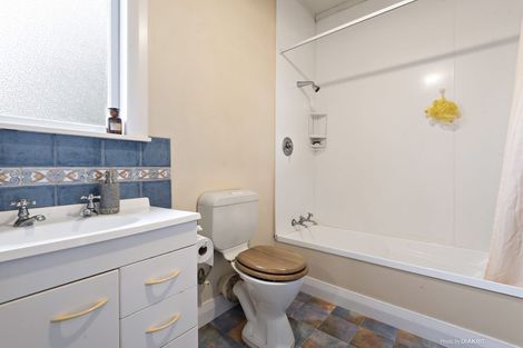 Photo of property in 93 Townsend Road, Miramar, Wellington, 6022