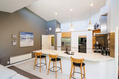 Photo of property in 165 Pacific Drive, Fitzherbert, Palmerston North, 4410