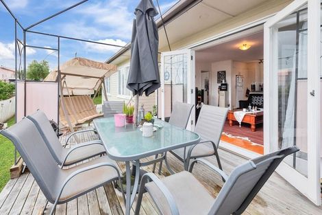 Photo of property in 5b Barbary Avenue, Kelston, Auckland, 0602