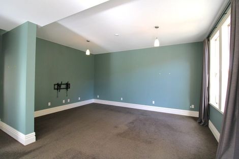 Photo of property in 2 Fernhill Street, Dunedin Central, Dunedin, 9016