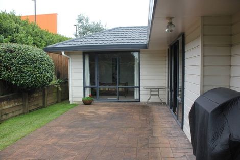 Photo of property in 102 Kingdale Road, Henderson, Auckland, 0610