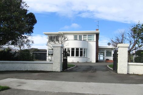 Photo of property in 1016 Tremaine Avenue, Roslyn, Palmerston North, 4414