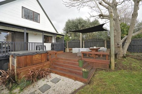 Photo of property in 8b Madison Place, Dinsdale, Hamilton, 3204