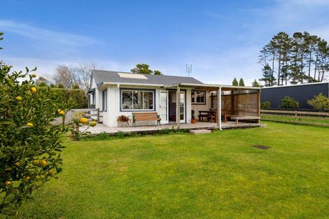 Photo of property in 1248 Egmont Road, Egmont Village, New Plymouth, 4372