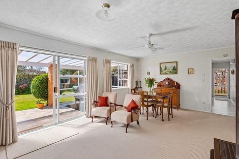 Photo of property in 22 Andrew Street, Waikanae, 5036